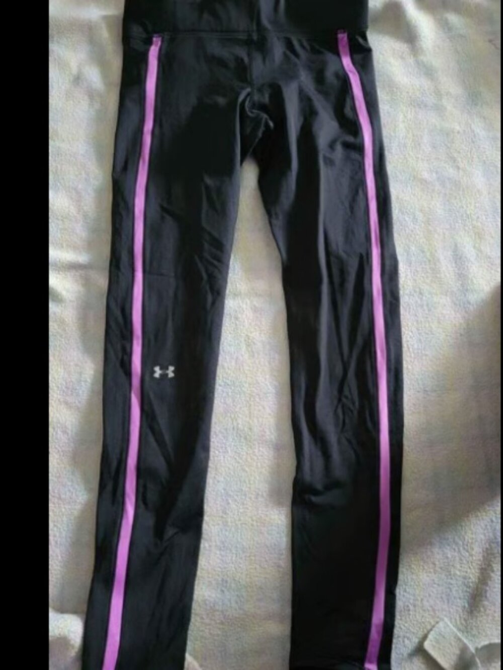 NEW WITH TAGS Womens size medium under armour leggings